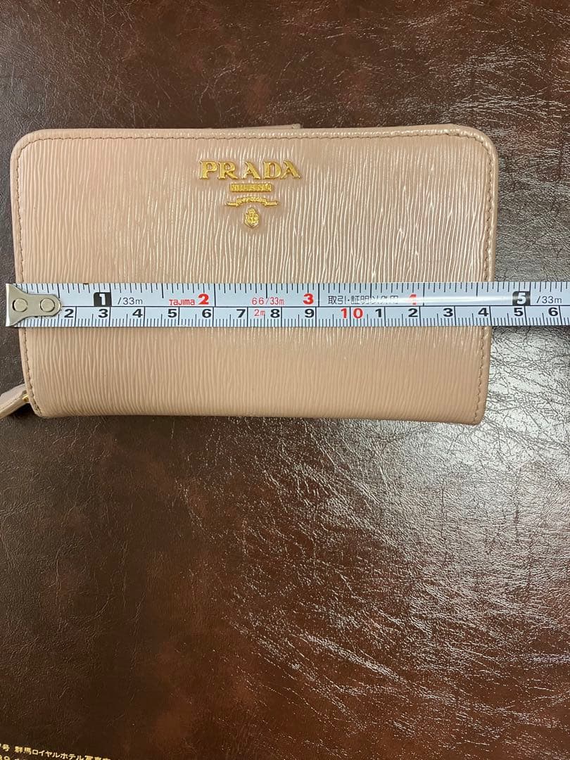 PRADA VITELLO MOVE 二つ折り財布 ピンクベージュ 1ML225