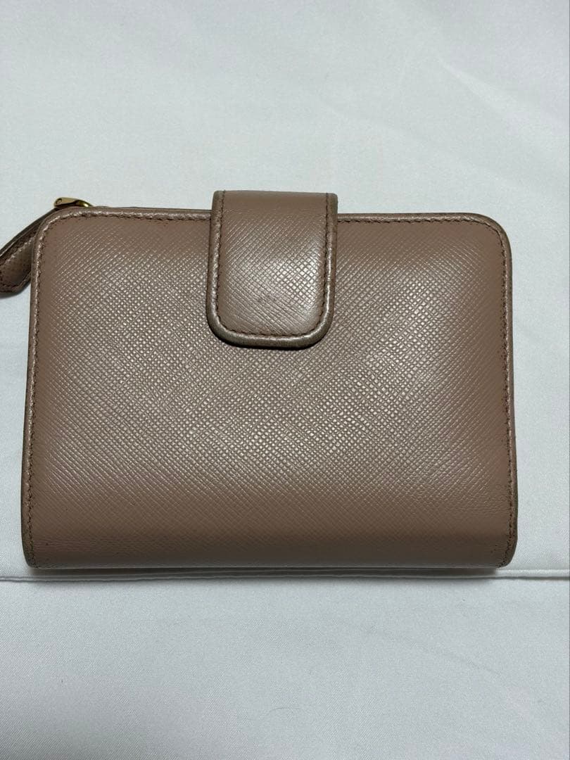 PRADA レディース 二つ折り財布 サフィアーノ ピンクベージュ