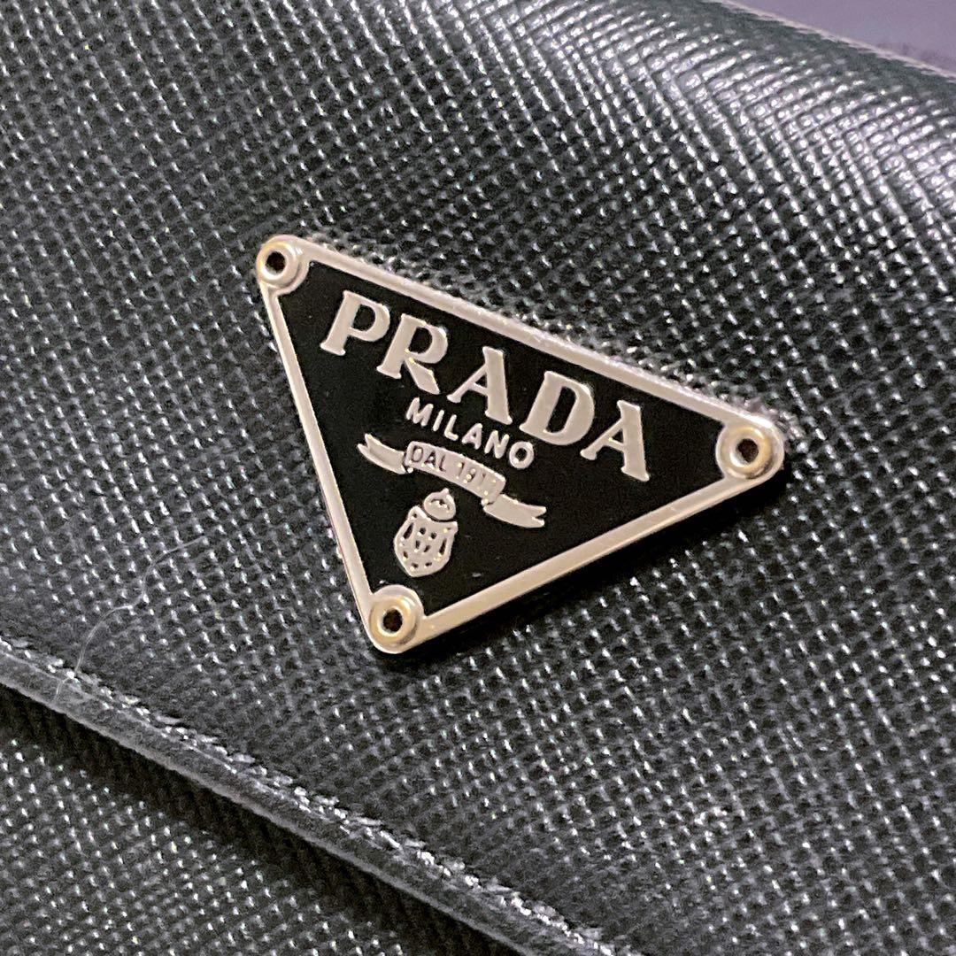 ♡美品♡PRADA プラダ 二つ折り財布 サフィアーノレザー 三角ロゴ ブラック