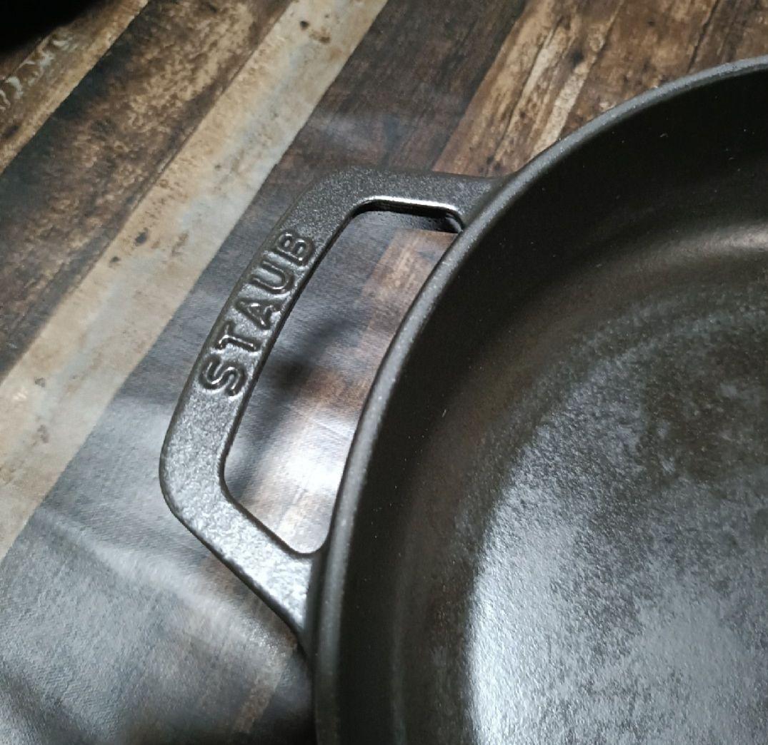 STAUB　ストウブ ブレイザー 28cm ブラック
