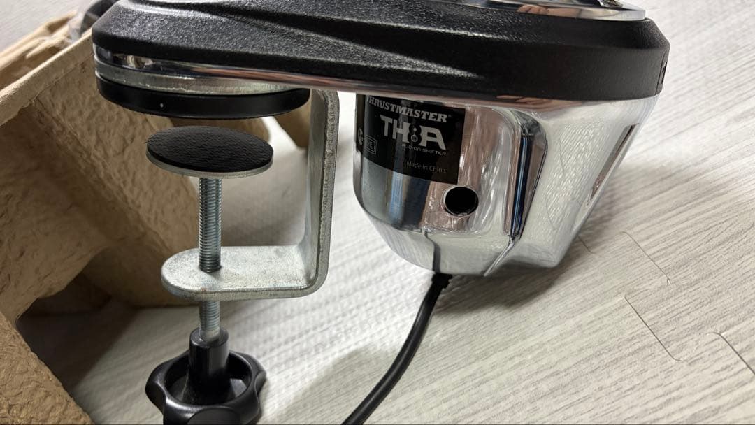 THRUSTMASTER TH8A アドオン シフター