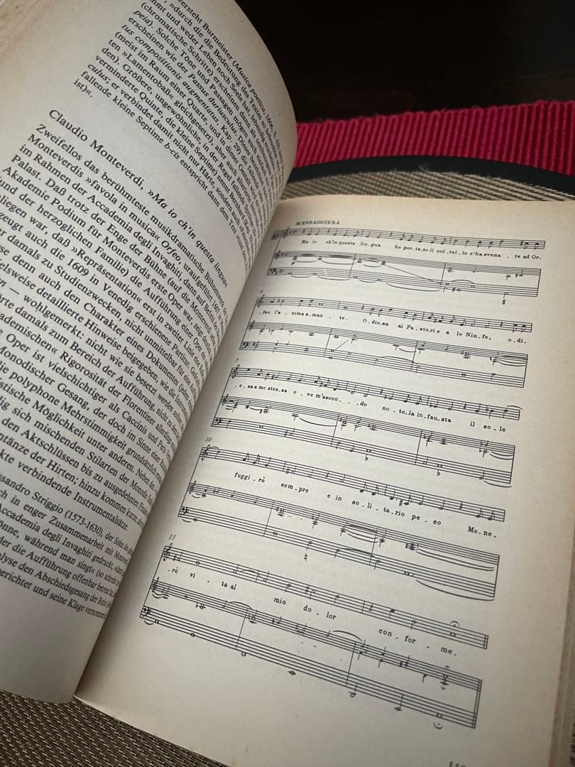 希少　Sprache und Musik Walther Dürr