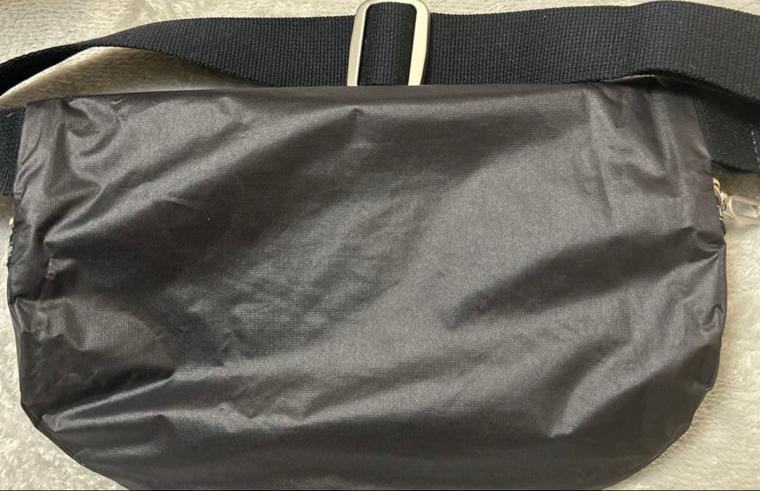 レア⭐︎旧モデル　LeSportsacエッセンシャル　ボディバッグ　ウエストポーチ