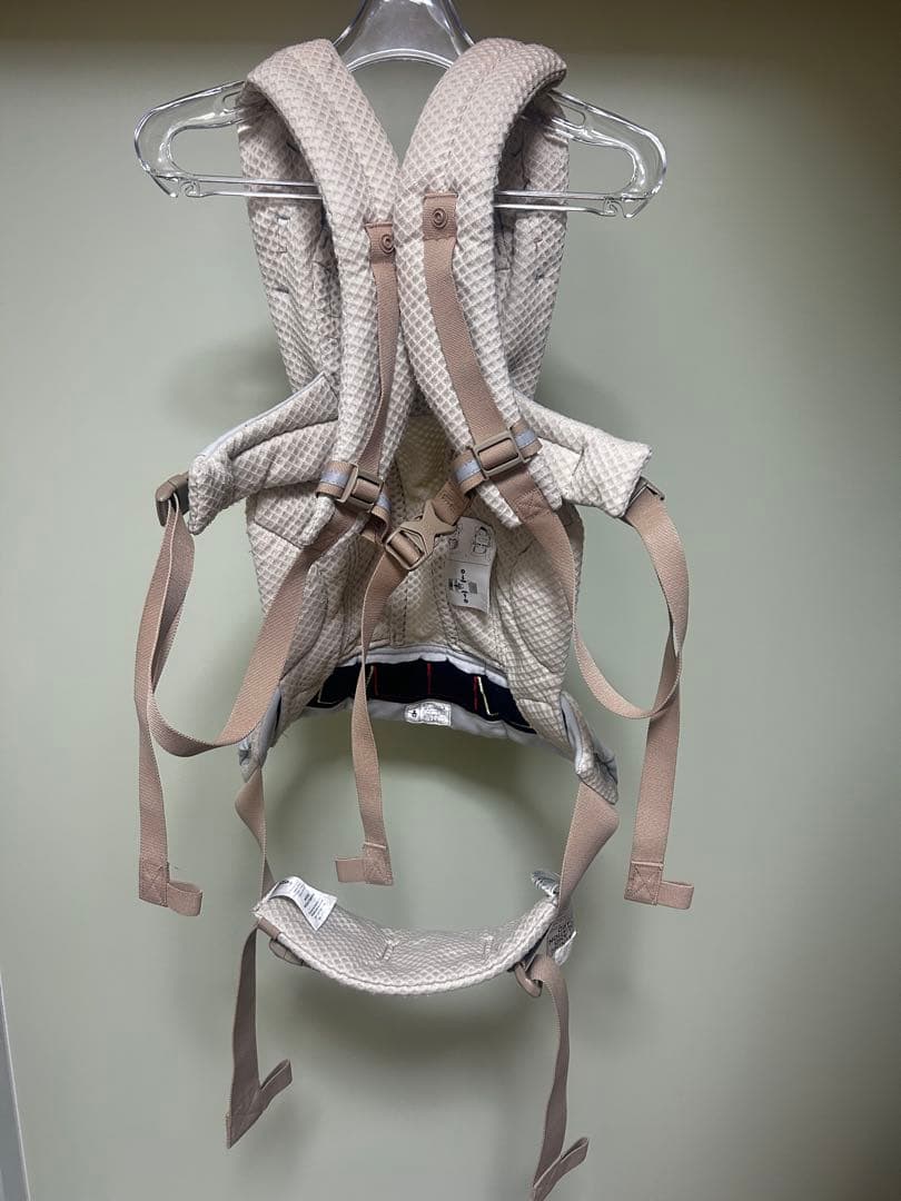 ergobaby エルゴ　メッシュ抱っこ紐 ベージュ