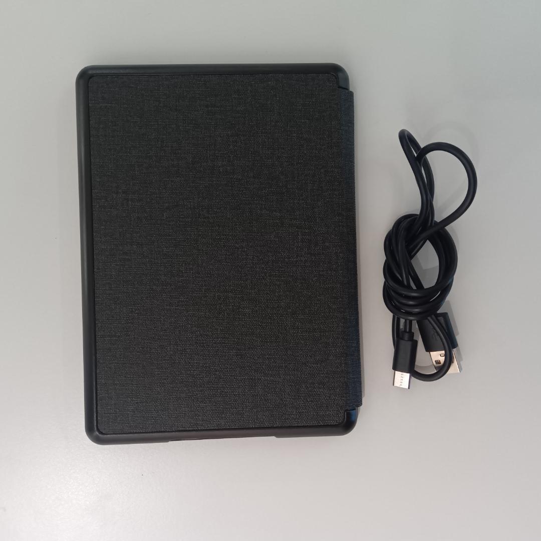 Kindle Paperwhite 第11世代 16GB カバー ケーブル付き