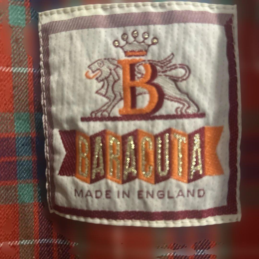 BARACUTA ベージュ スタンドカラー ジャケット