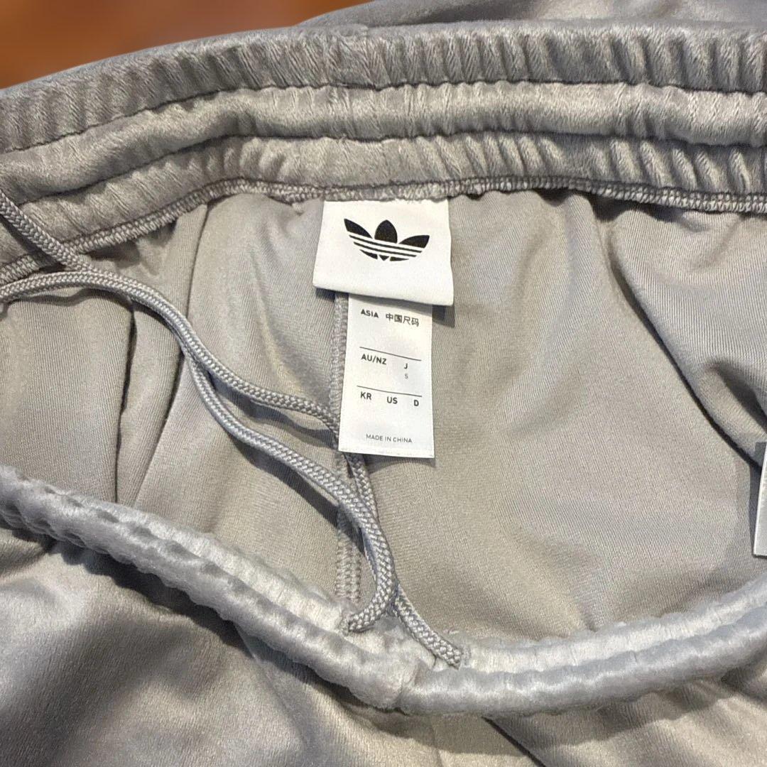 adidas ベロア パンツ（ユニセックス）