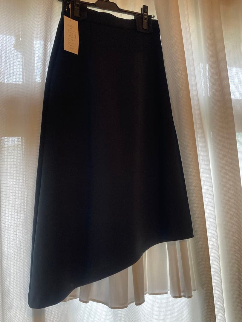 新品未使用　deres hide&seek skirt set