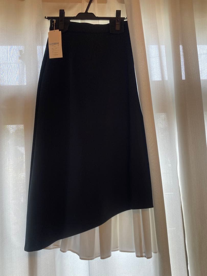 新品未使用　deres hide&seek skirt set