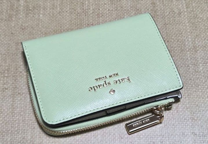 kate spade2つ折り財布 ライトグリーン