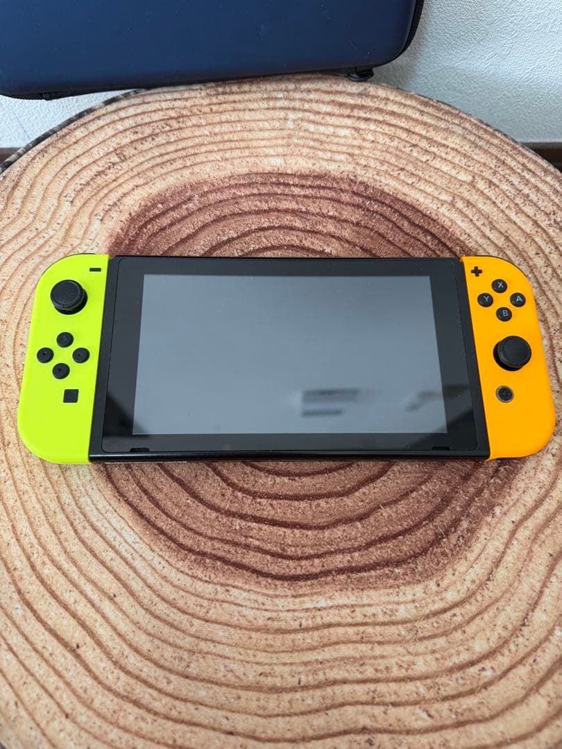 Nintendo Switch ニンテンドースイッチ本体　NYEL/YEL箱無し