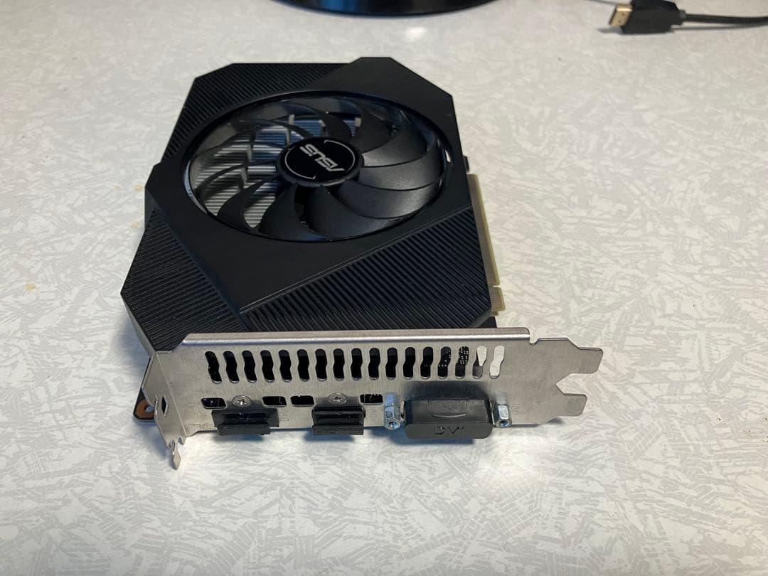 ASUS GEFRCE GTX 1650 4GB※ジャンク