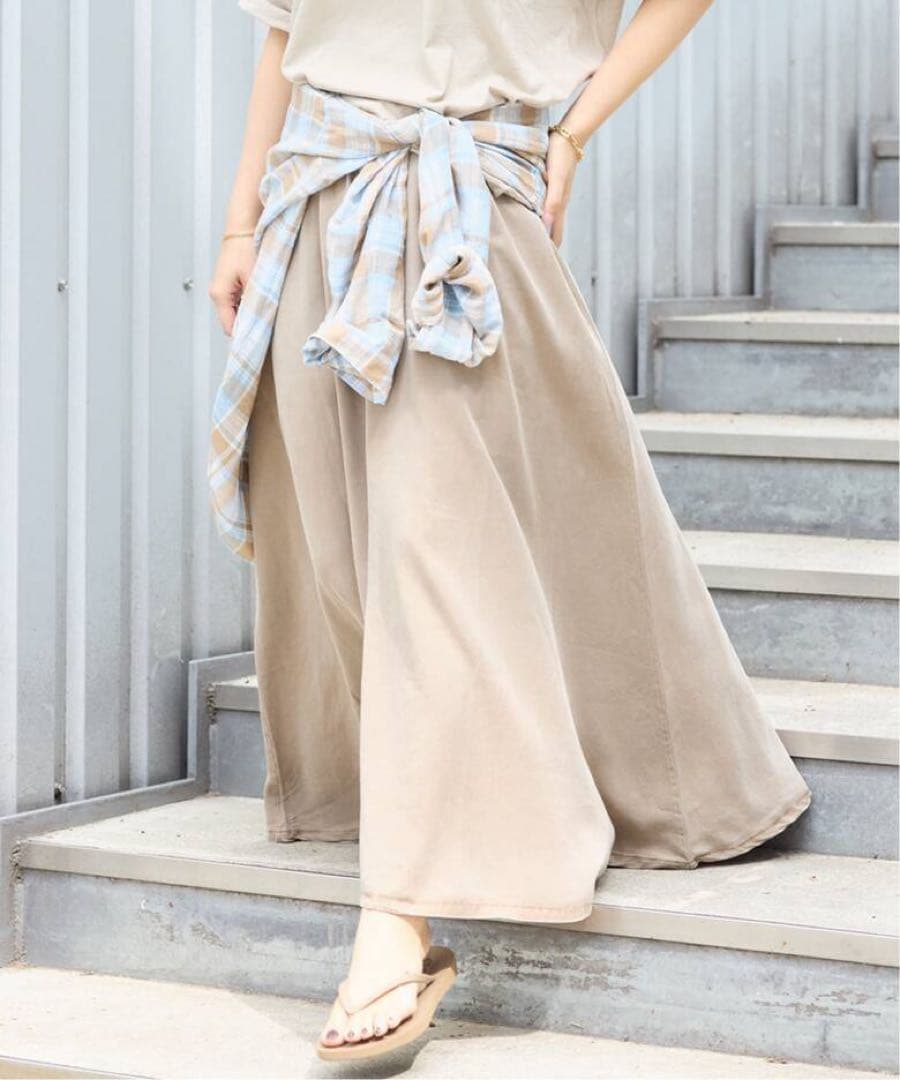 新品タグ付き　ASHER LA/アッシャー エルエー　FLARE SKIRT