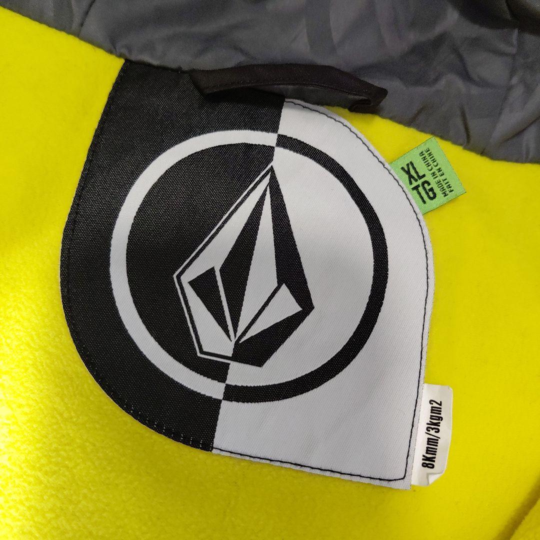 VOLCOM フード付きスノーボードウェア