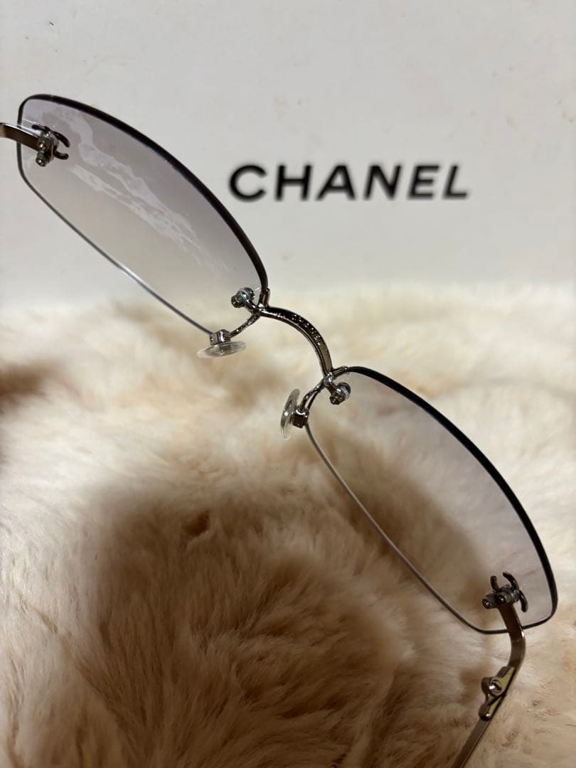 CHANELサングラスお値下げ済み