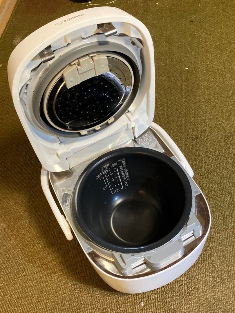 象印 炊飯器 3.5 合 圧力IH式 極め炊き NP-QA06