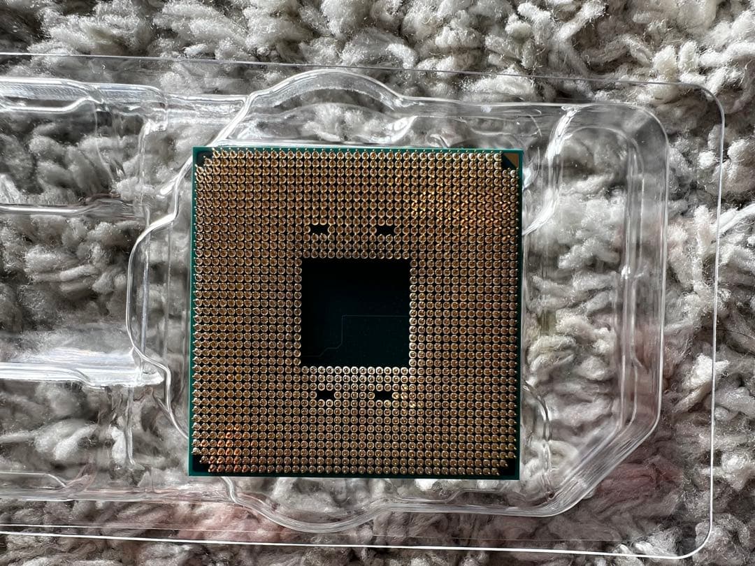 AMD Ryzen 5 4500 CPU 本体