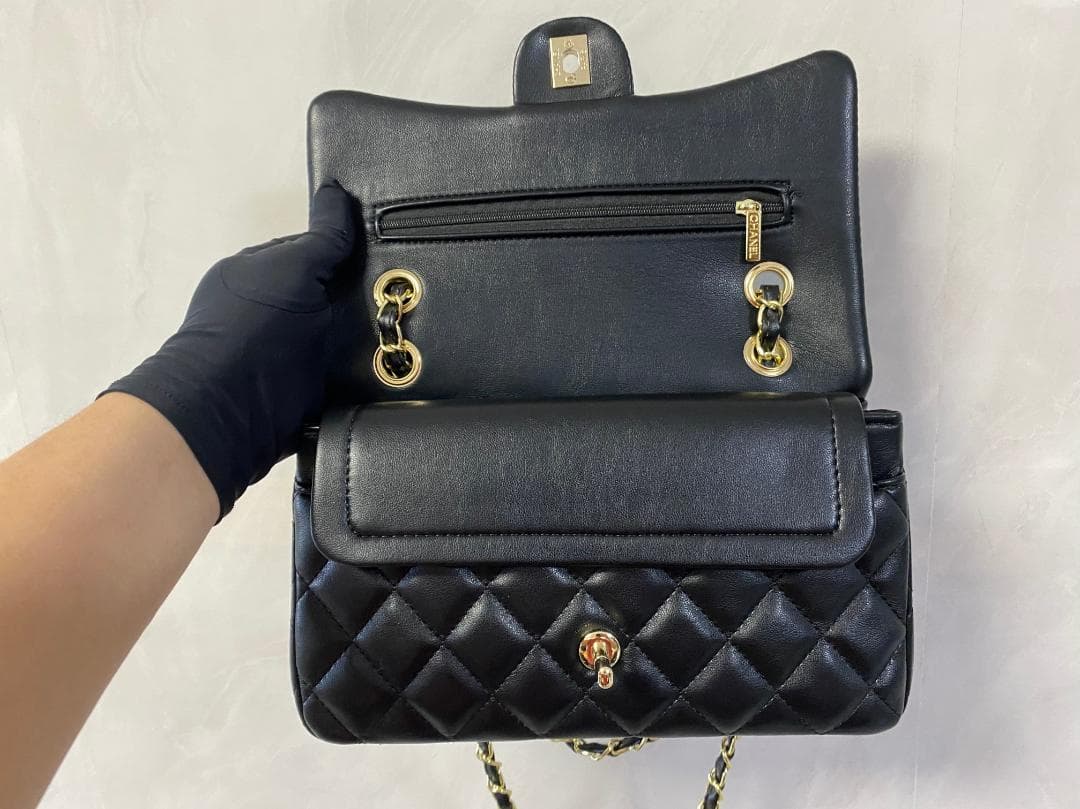 美品✨ 希少 CHANEL✨ レザー ショルダーバッグ ✨ブラック