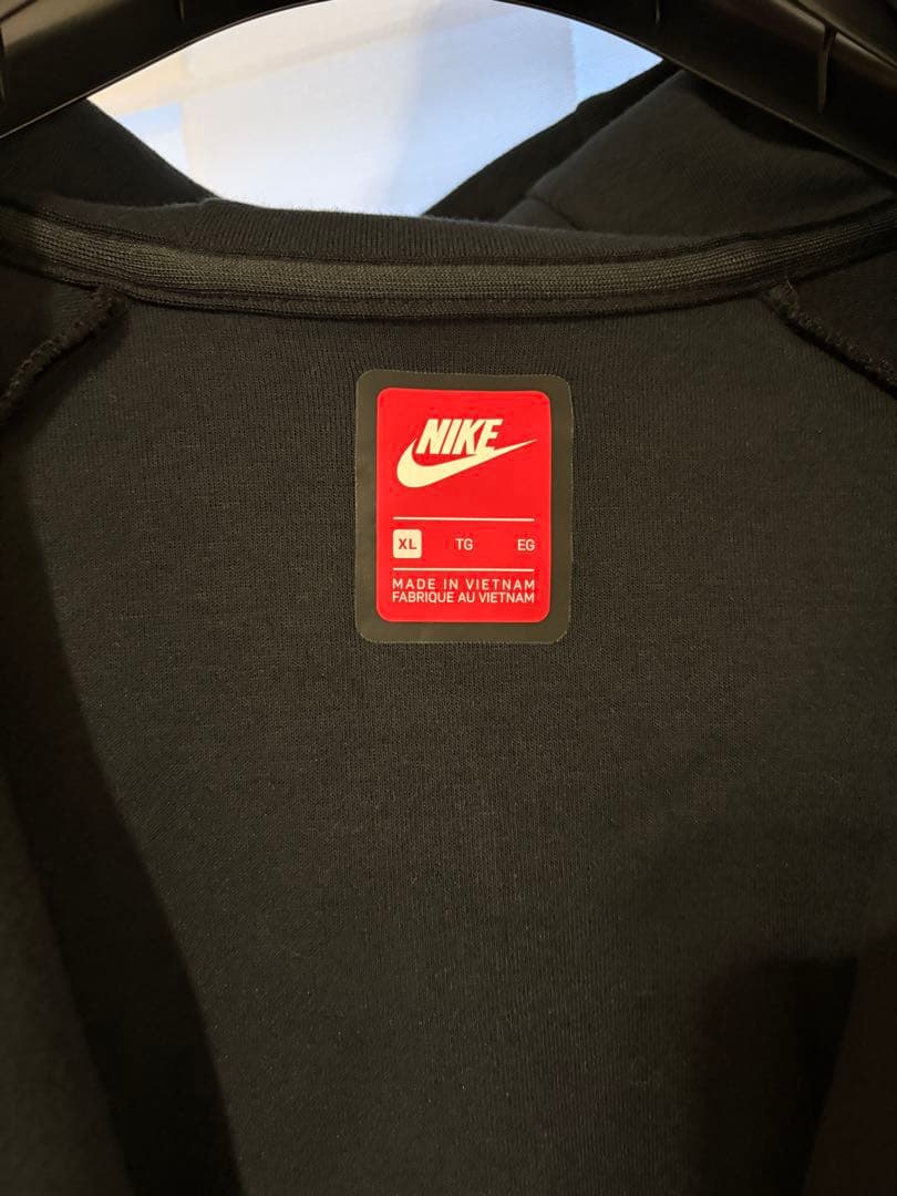 【最終値下げ】NIKEテックフリース　XLサイズ
