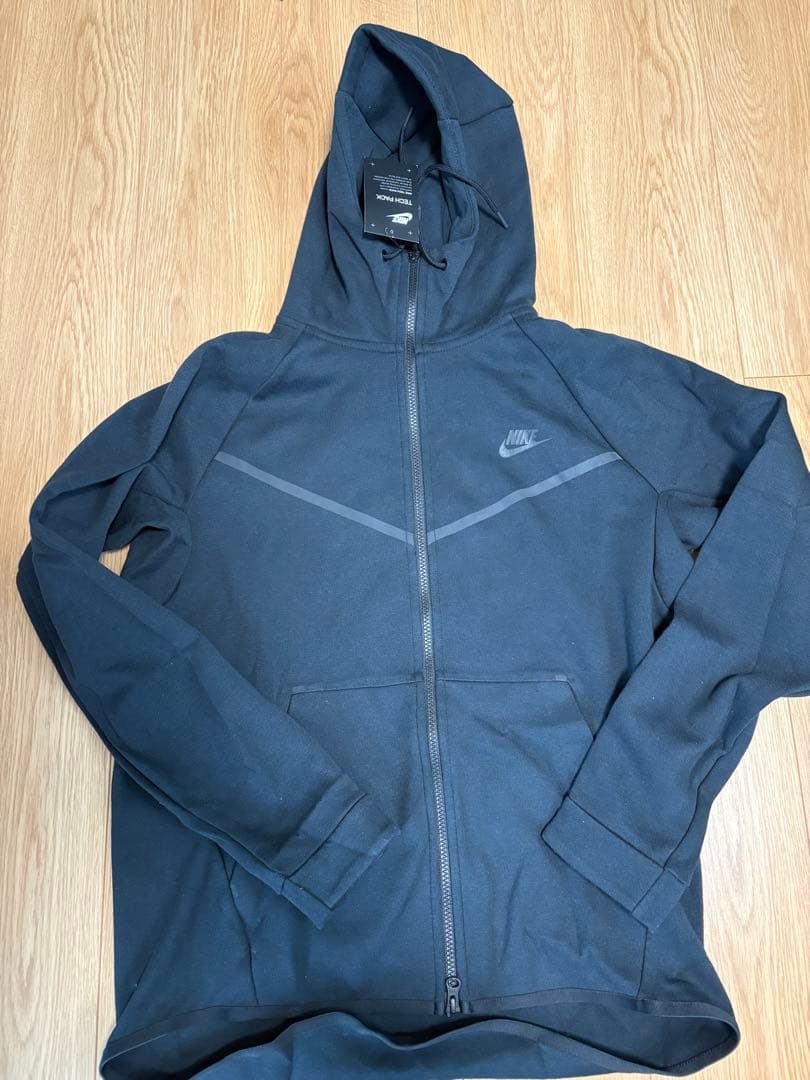 【最終値下げ】NIKEテックフリース　XLサイズ