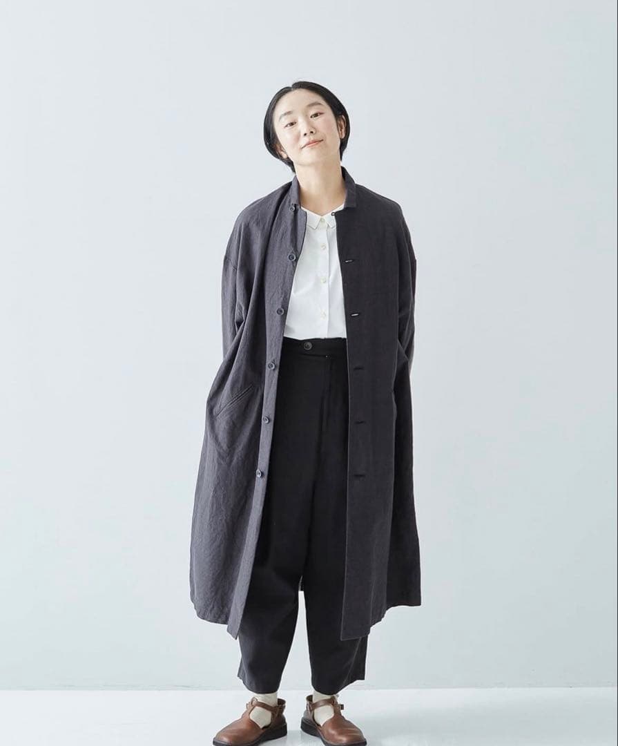 美品　アトリエナルセ リネンコート　キナリ