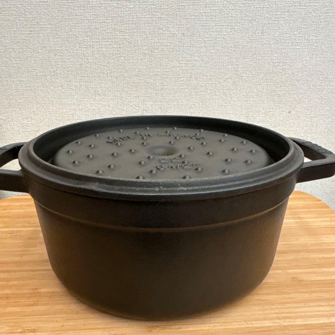 ストウブ STAUB ピコ ココット ラウンド 22cm 黒　ブラック