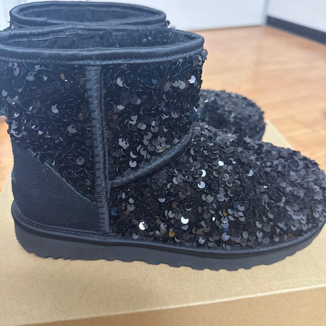 【レア】UGG スパンコール ブラックムートンブーツ