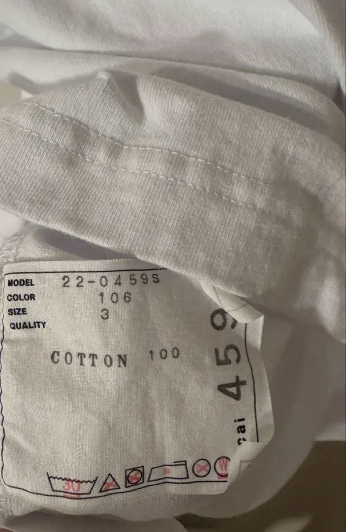 sacai サカイ　グラフィックロゴ　Tシャツ　新品　サイズ3