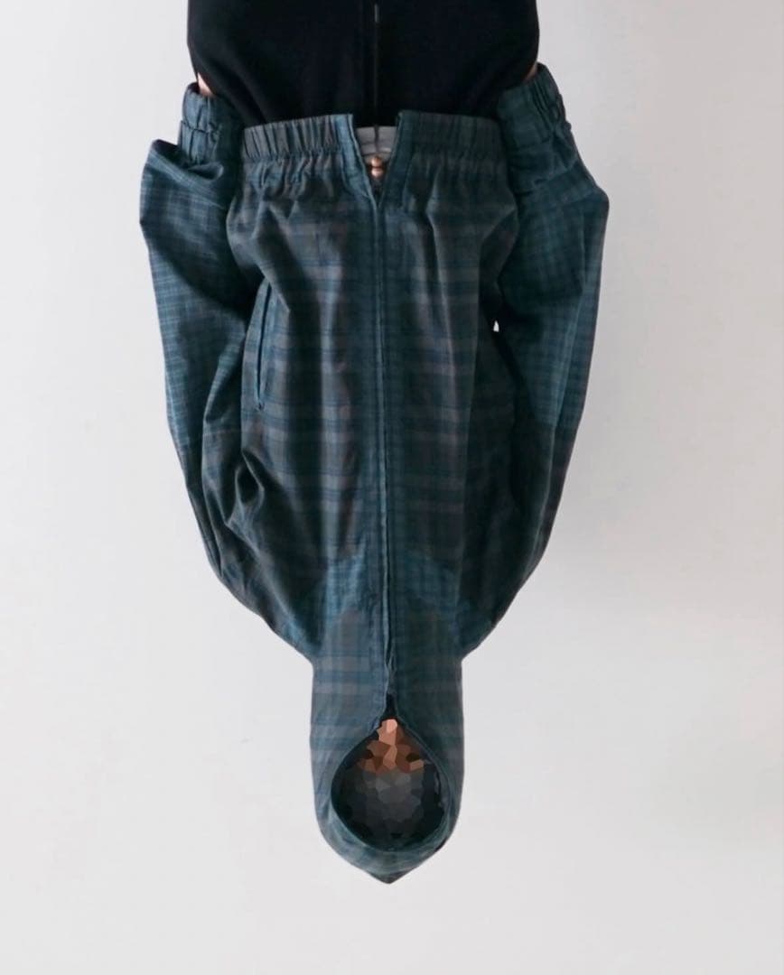 JIAN YE（ジェンイェ）の鬼 HOODIE（BLUE × BLUE）