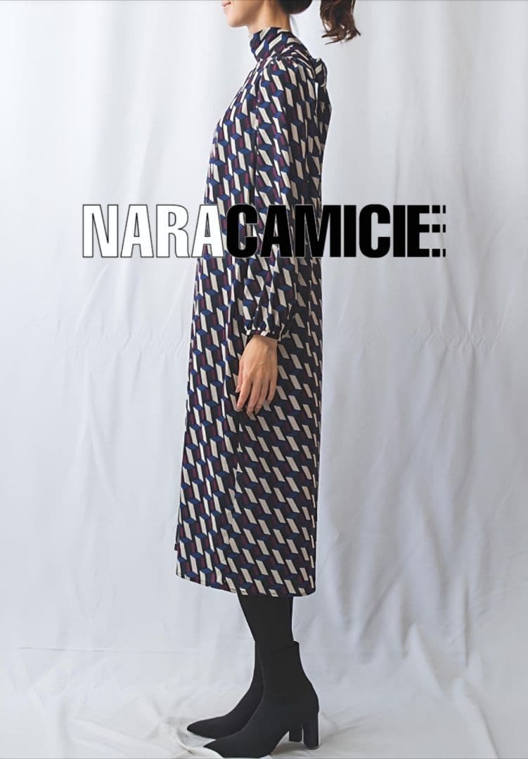 【新品タグ付25300円】ナラカミーチェ♦完売✨幾何柄2WAYワンピース