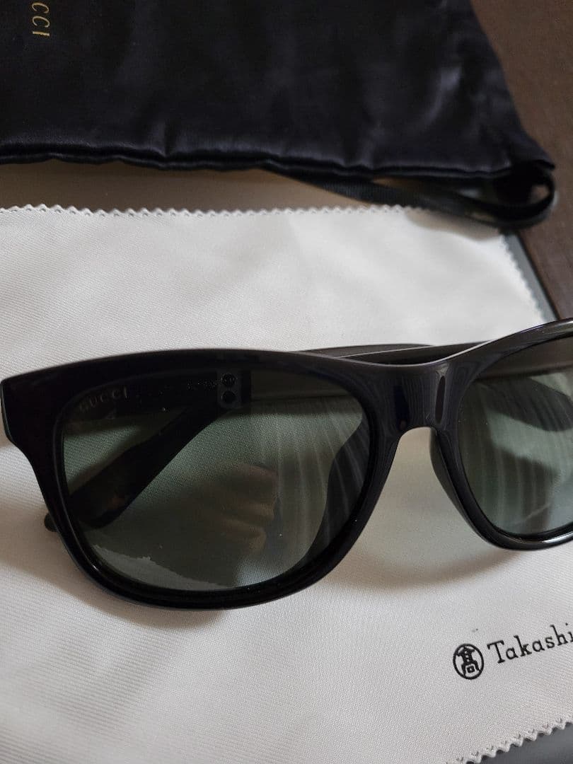 み*ー様 GUCCI ブラックフレーム サングラス