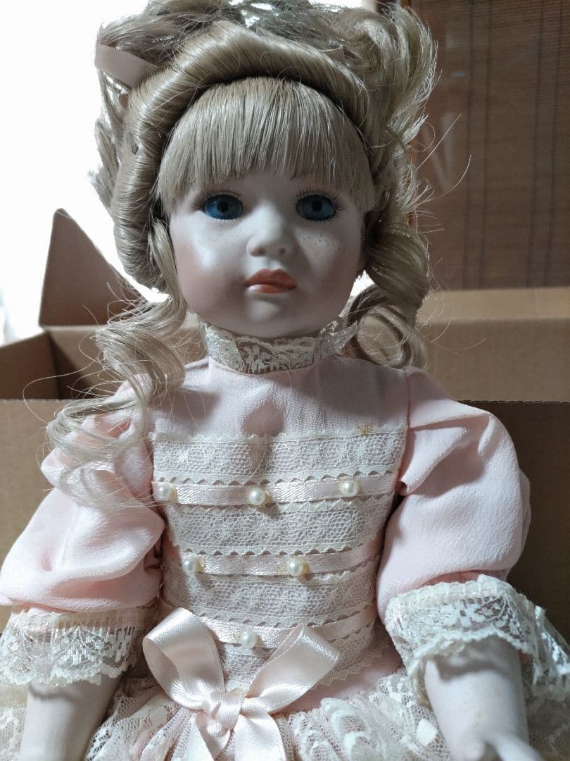 ピンクのドレス　jago未使用ビィスクドール　４５センチ