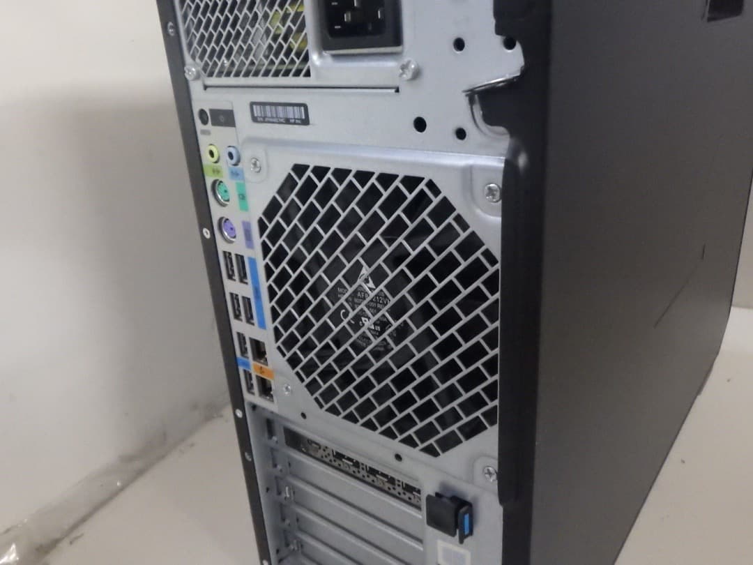 HP Z4 G4 Xeon W2133 ジャンク