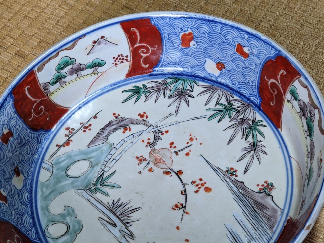 ♦古伊万里 明治時代 染付色絵 青海波 竹梅文様 上手八寸鉢 古美術品 骨董品
