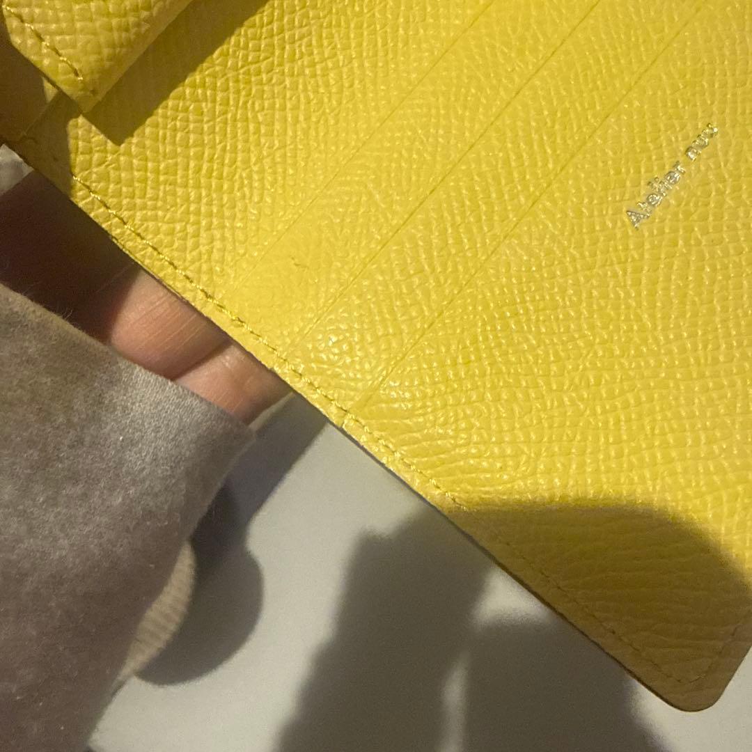 Atelier nuu アトリエヌウ 二つ折り財布 グレージュ×イエロー