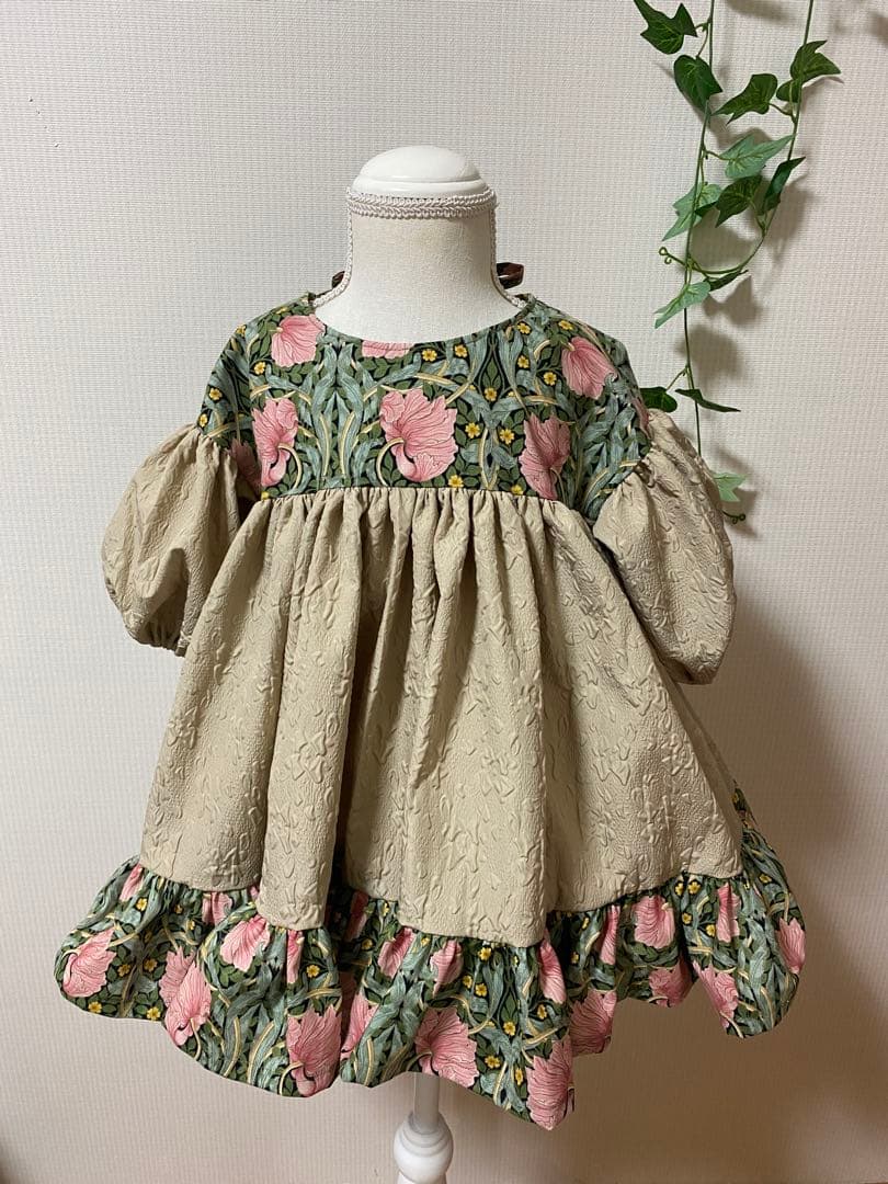 ハンドメイド　ふっくら袖ワンピース　90㎝