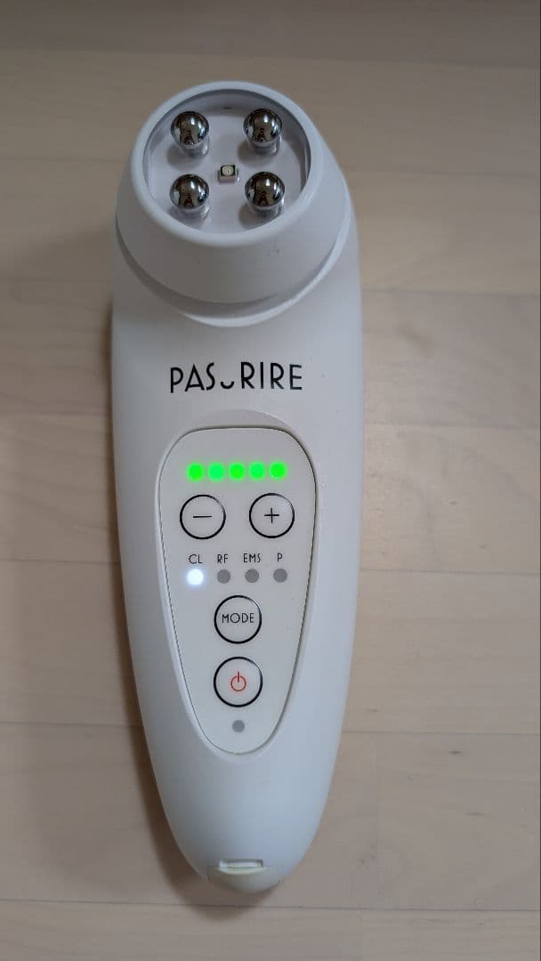 PASURIRE パスリル 美顔器 8機能 防水仕様