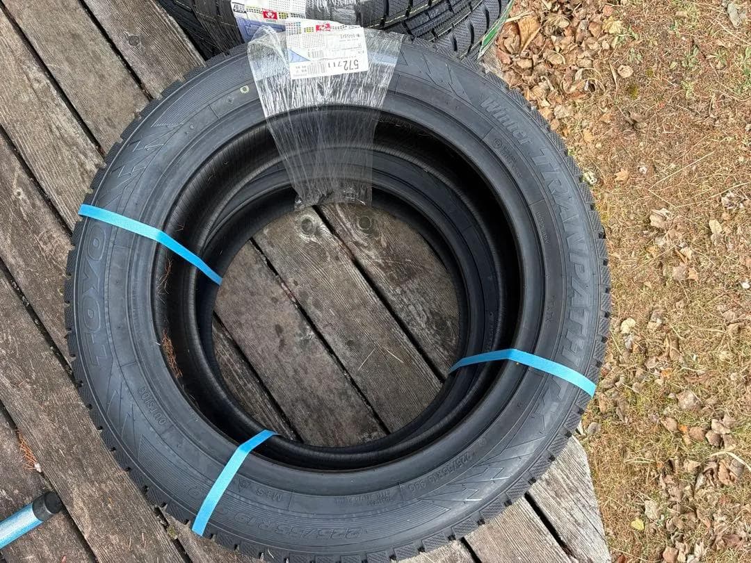 【新品未使用】国産スタッドレスタイヤ TOYO 225/55/R19 25年製造