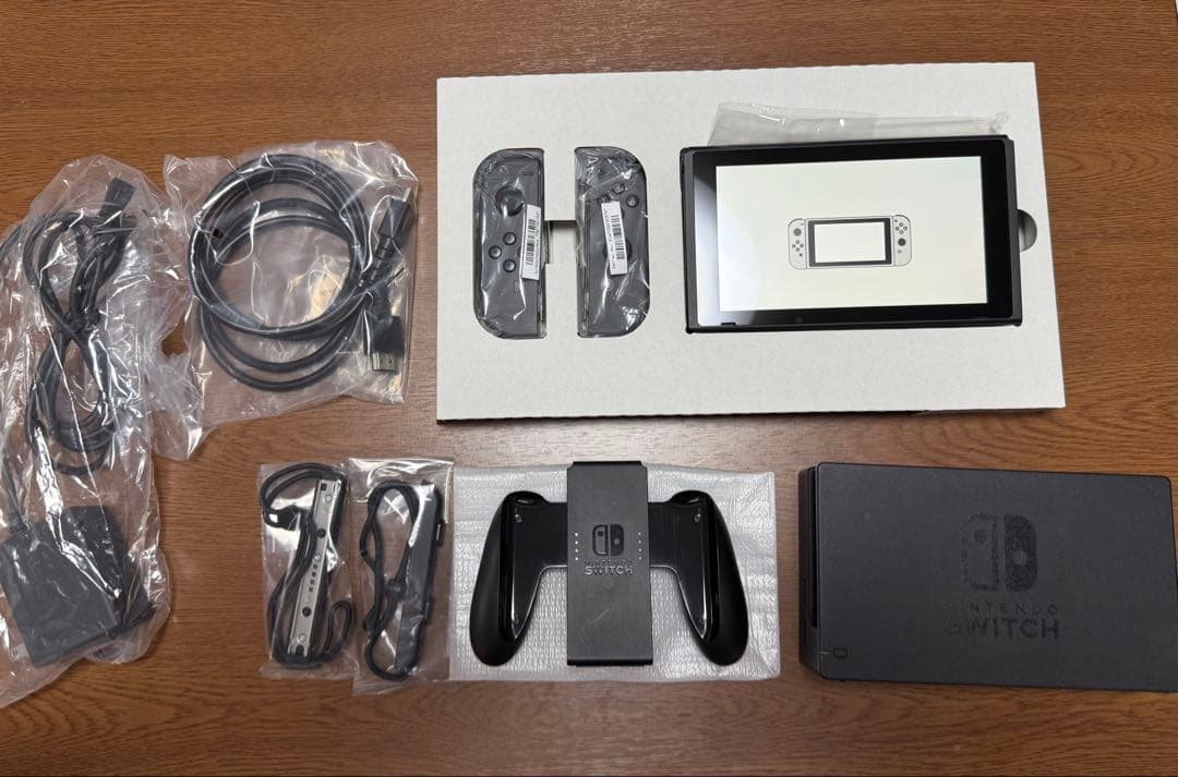 Nintendo Switch 本体 グレー 付属品全部付き