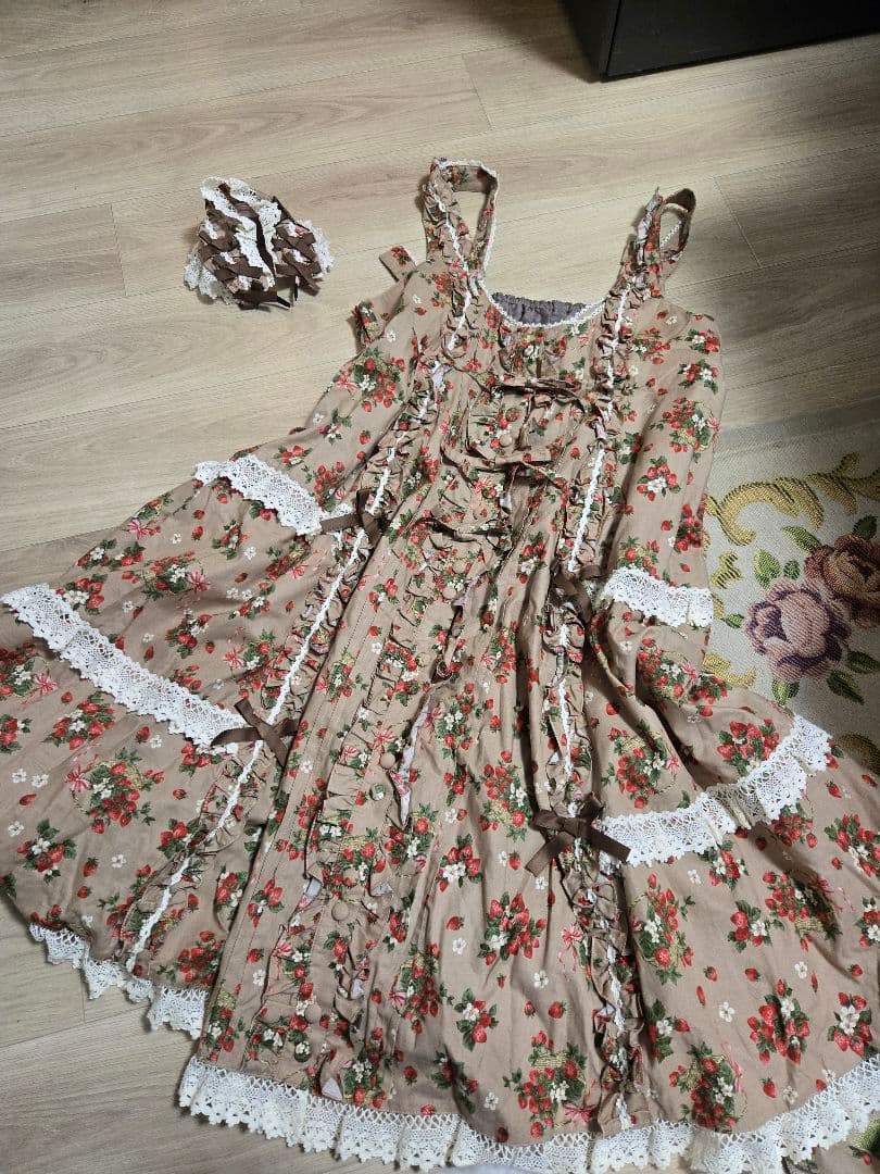 に*な様 メタモルフォーゼ☆プラスサイズStrawberry Basket JS