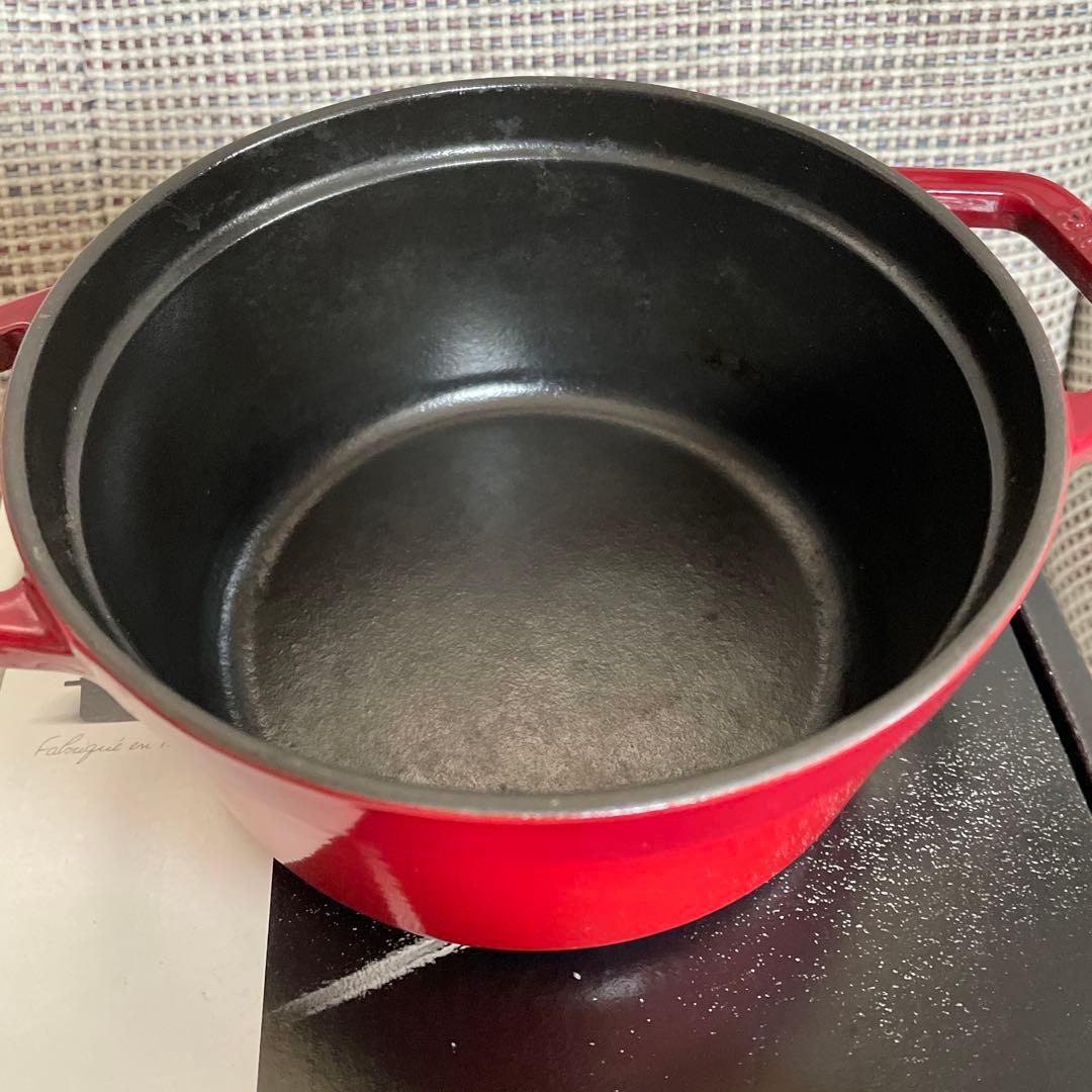 staub 小型レッドココット 16cm 豚さんの取っ手付き