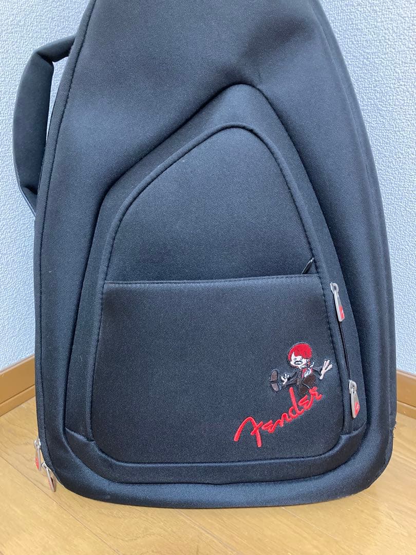 Fender ベース　ギグバック　大森元貴
