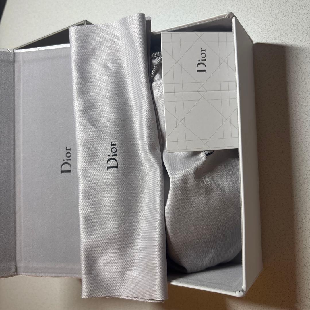 Dior オーバーサイズブラウンサングラス