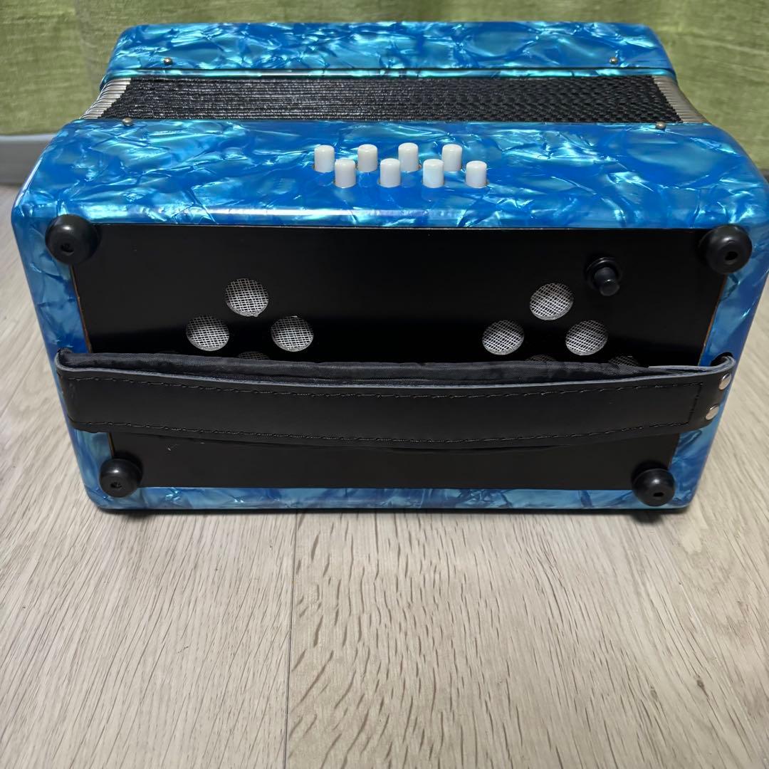 22鍵盤　アコーディオン