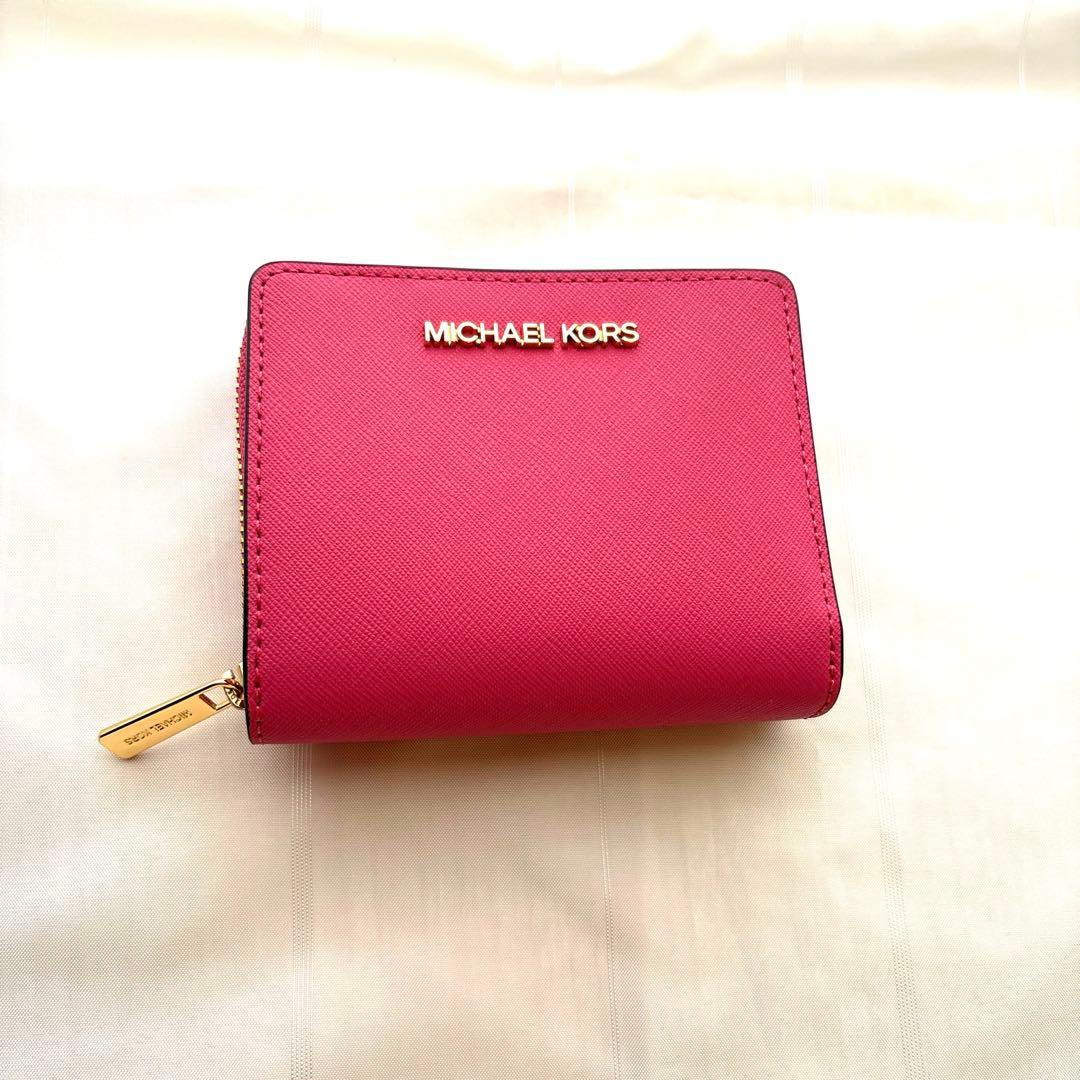 【美品】MICHAEL KORS マイケルコース 二つ折り財布 濃いピンク