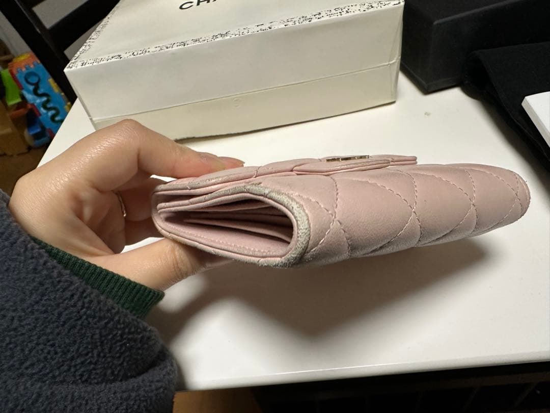 CHANEL 三つ折り財布 ピンク【限定色】