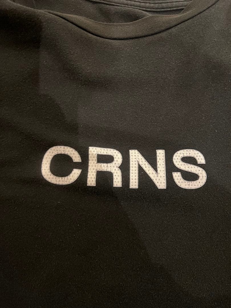 CRNS CRONOS ロゴ入り Tシャツ 黒