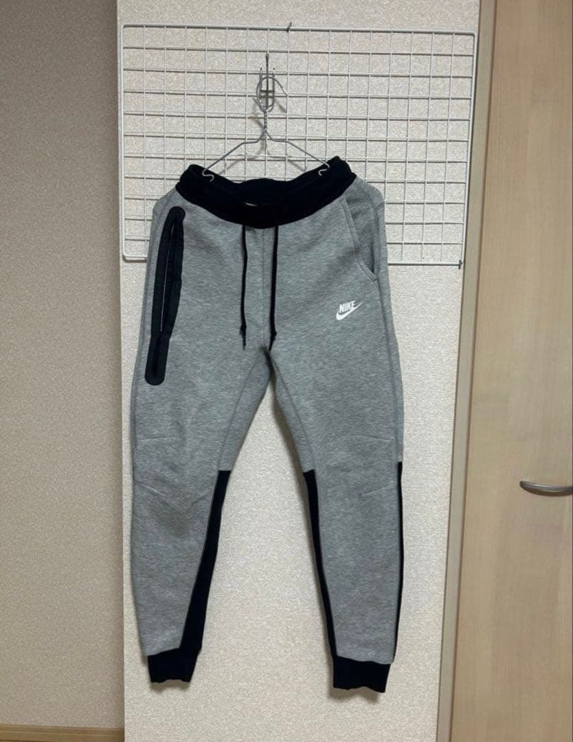 Nike テックフリース