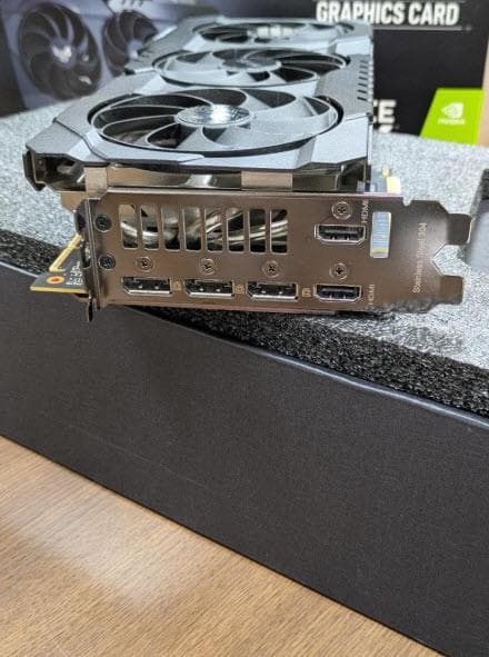 グラフィックボード・グラボ・ビデオカード ASUS GeForce RTX 3090 OC TUF Gaming 24GB