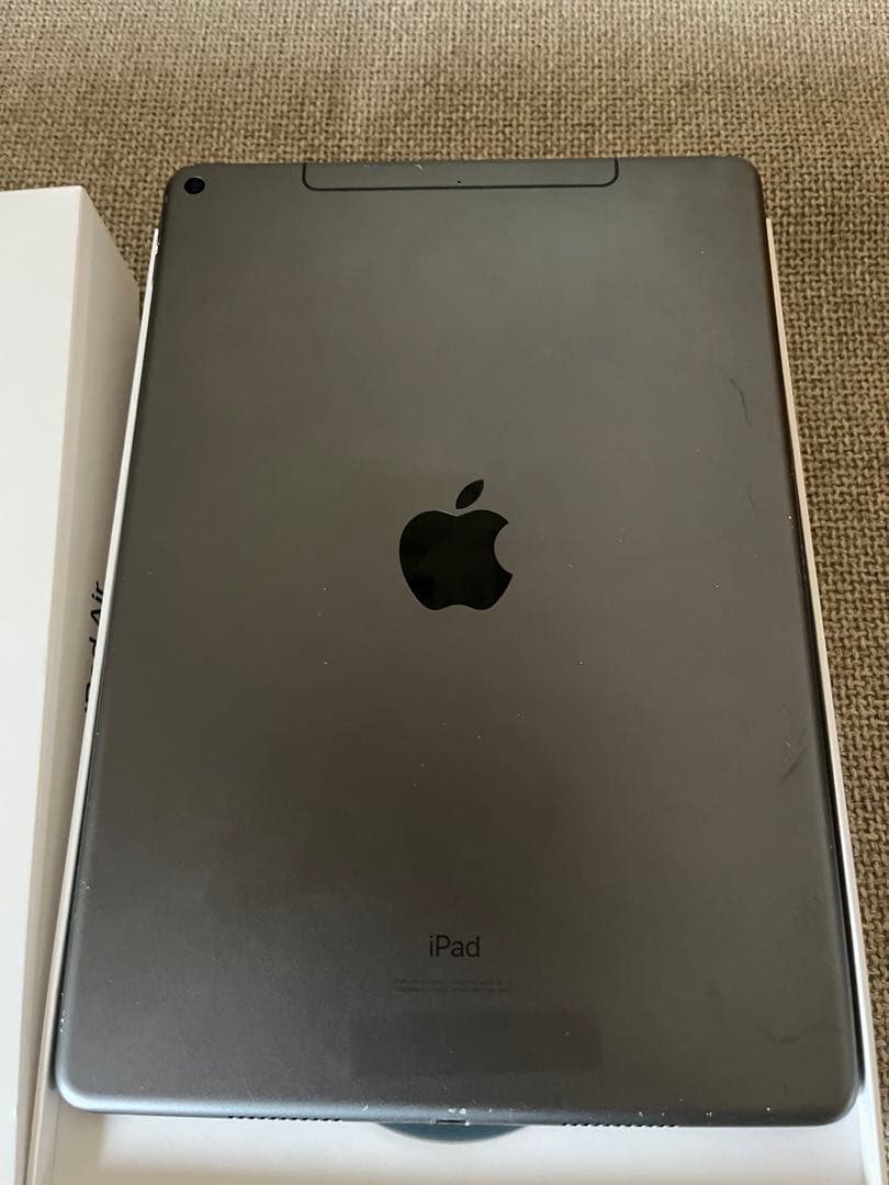 【ジャンク品】第3世代iPad Air Wi-Fi＋cellular